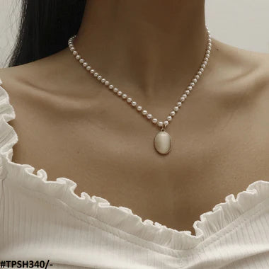 TPSH340 QWN Oval/Pearl Pendant
